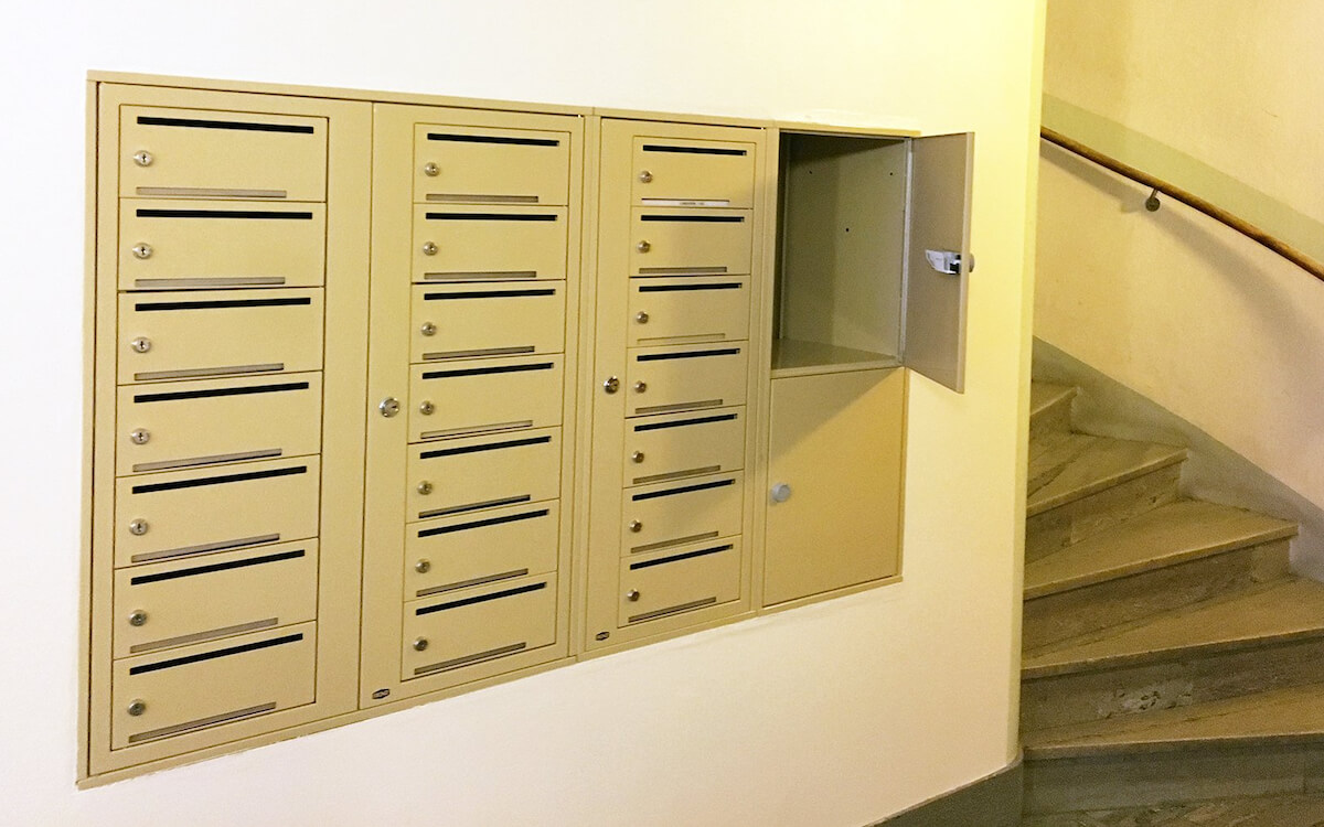 Fastighetsbox + paketbox? Ja, det går