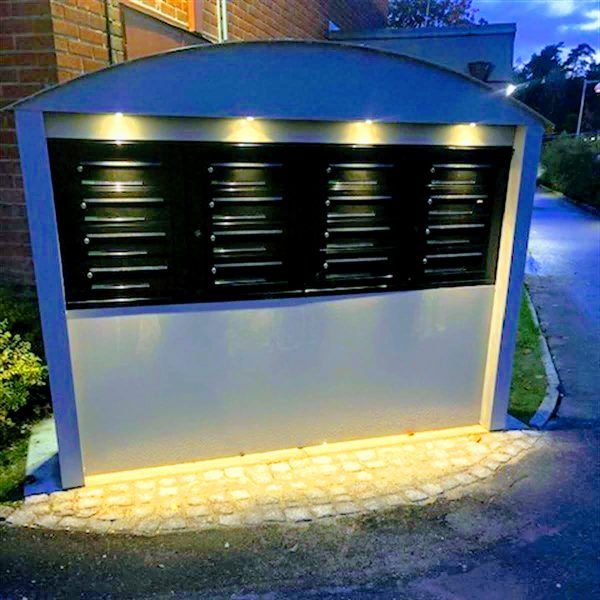 Fastighetsbox utomhus